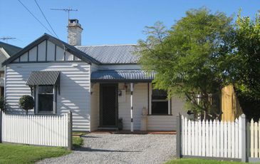 48 Woods Street, Beaconsfield