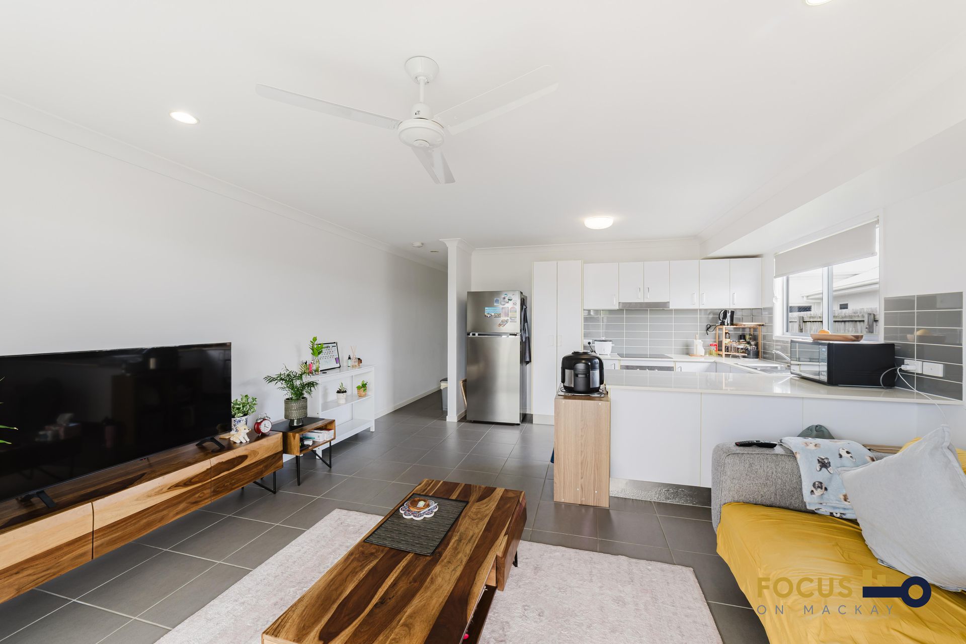 31 a & b Primavera Boulevard, Beaconsfield