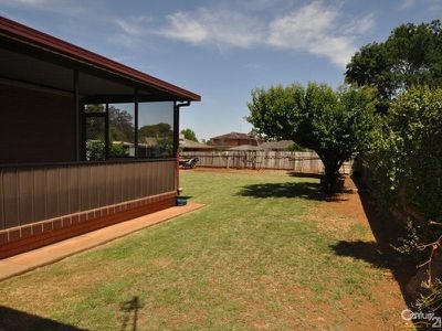 39 Oxley Circle, Dubbo