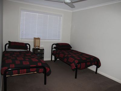 52 The Southern Parkway, Forster
