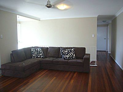 73 Woodlands Drive, Rochedale South