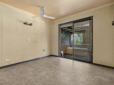 4 Foedera Crescent, Tewantin