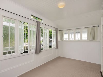 5 Glebe Road, Newtown