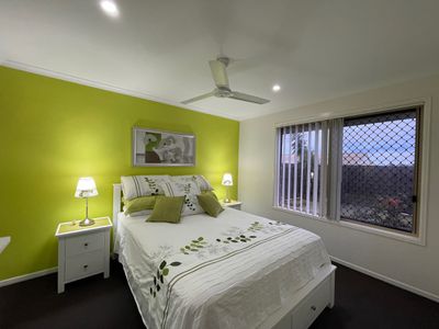 8 Eyre Court, Urraween