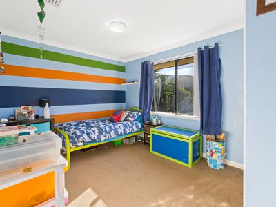 8 Riseberry Way, Somerville