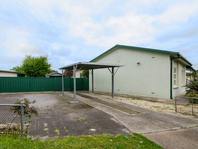 16 Ramsay Street, Millicent