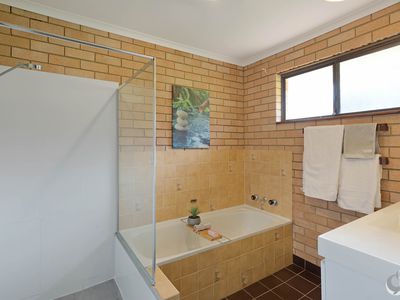 8 Willcocks Avenue, Narooma
