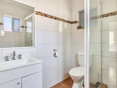 37 Kafcaloudes Crescent, Moulden
