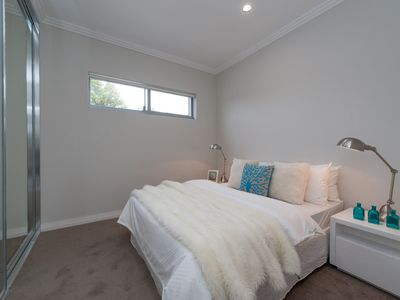 #4/10 Swanston Street, Yokine