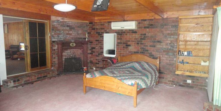 13 Shiffner Street, Violet Town