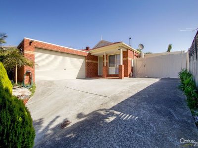 4 Burlington Chase, Hampton Park