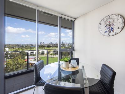 701 / 96 Bow River Crescent, Burswood