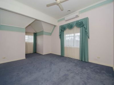 9 McDONALD Street, Mount Gambier