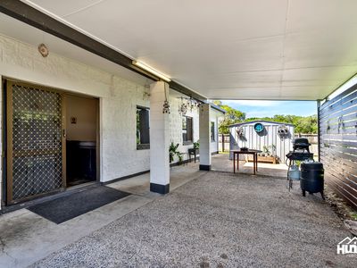 60 Hollywood Boulevard, White Rock