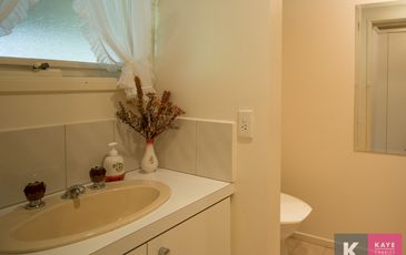 1 Lenne Road, Beaconsfield Upper