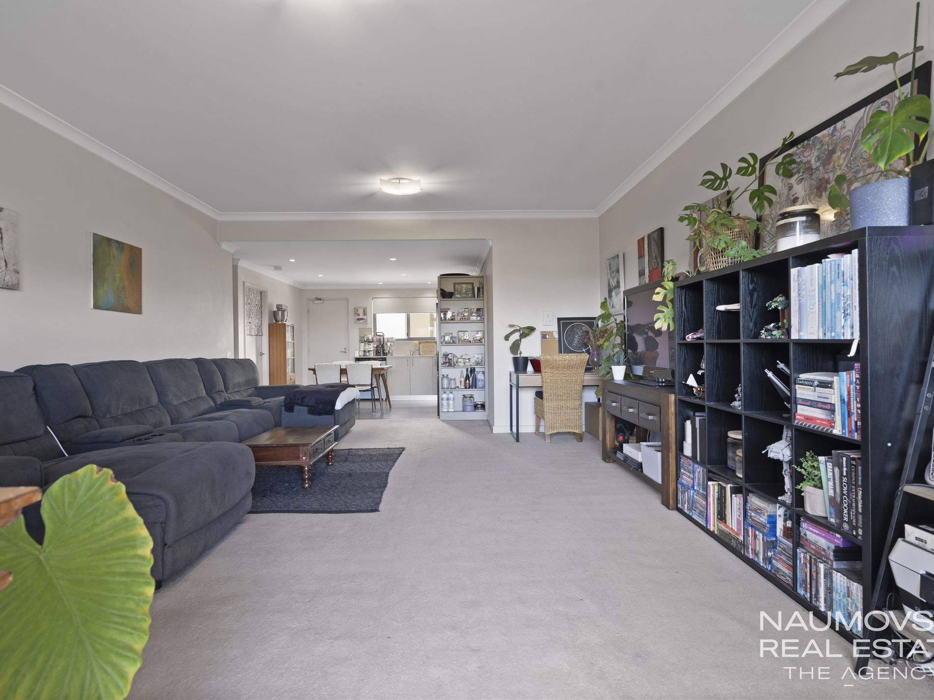 16 / 1 Walsh Loop, Joondalup