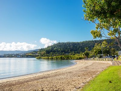 5 / 36 Coral Esplanade, Cannonvale