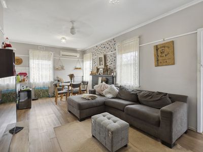 75 CHISHOLM CRESCENT, Seymour