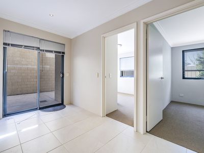 2 / 3 Sloan Street, Rockingham