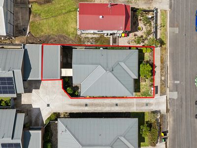 2 / 8 President Street, Seymour