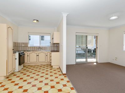 5 / 7 Collins Street, Nundah