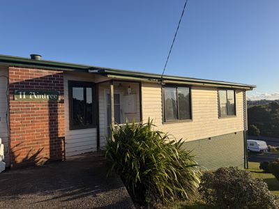 11 Hawkins Street, Acton