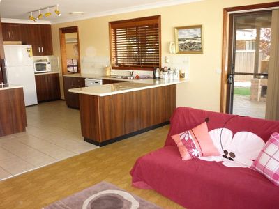 42 Mumford Crescent, Dubbo