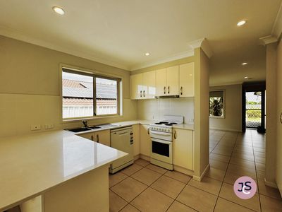 7a Bakeri Circuit, Warabrook