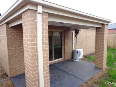 20 Black Gum Crescent, Cranbourne West