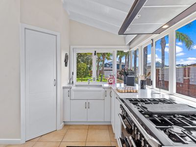 31 Milford Road, Milford