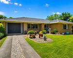 30 Hawthorn Lane, Bright