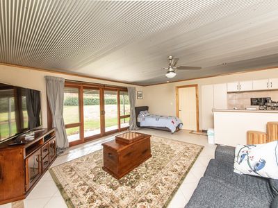 6R Harefield Road, Dubbo