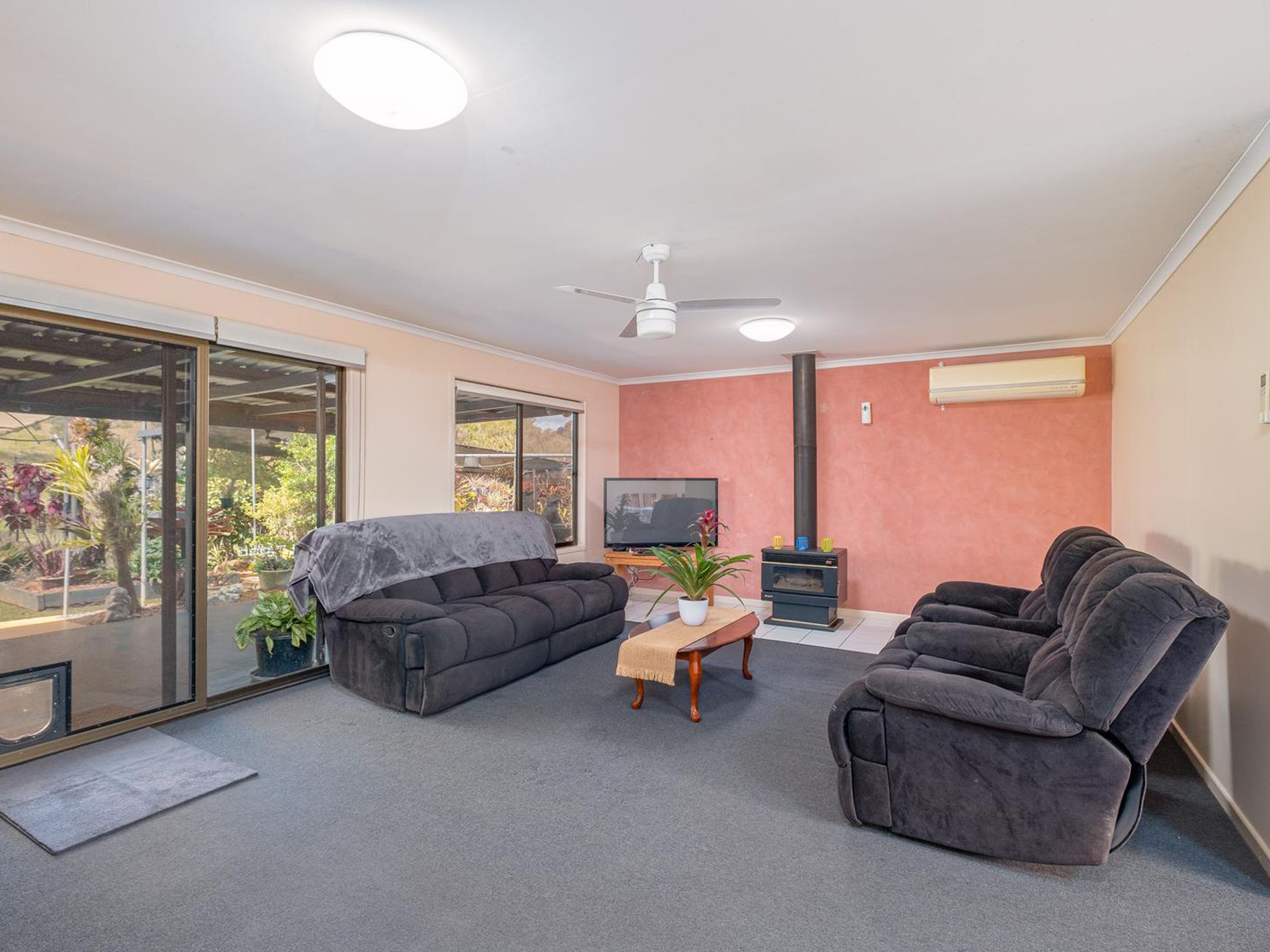 54 SUTTON ROAD, Coolabine