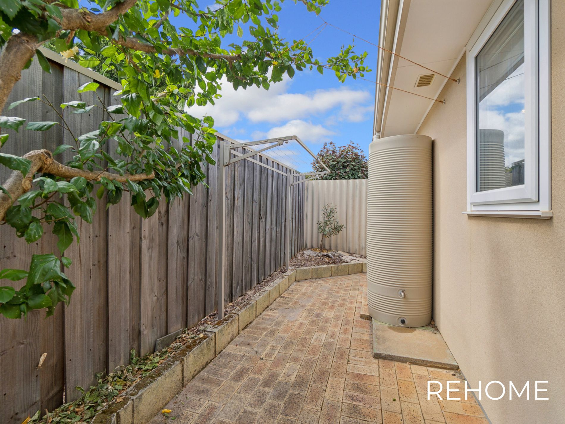 Granny Flat / 16 Glover Street, Dianella