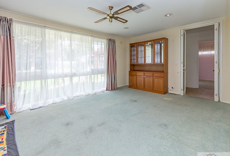 9 Richborough Grove, Ferntree Gully