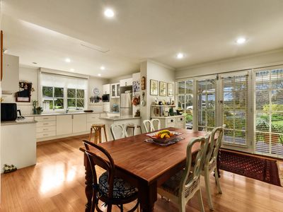 17 Adams Street, Donovans