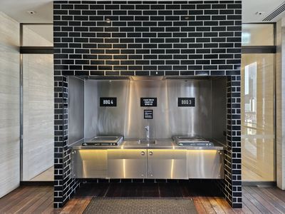 1306 / 318 Russell Street, Melbourne