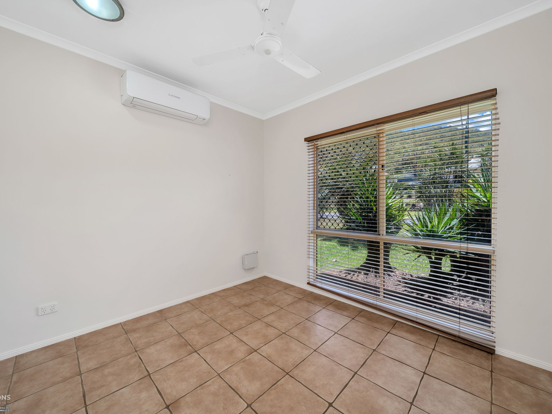 12 Warncke Close, Gordonvale
