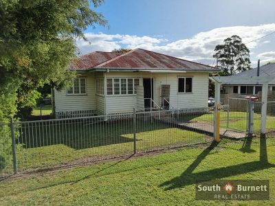 15 STEPHENS STREET EAST, Murgon