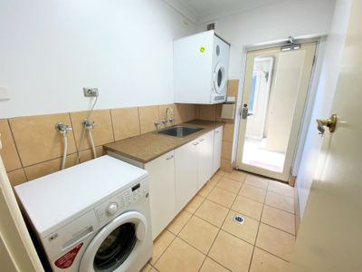 388 Paul Avenue, Lavington