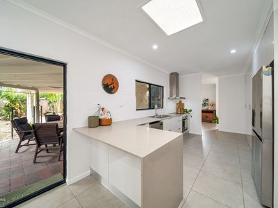7 Carbeen Close, Holloways Beach