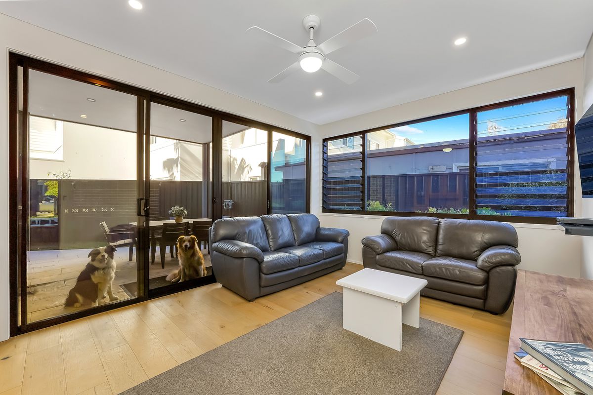 123 Ocean Parade, Blue Bay