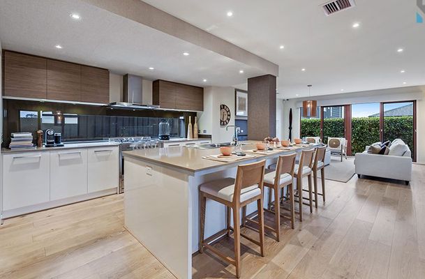15 Greenvale Gardens Boulevard, Greenvale