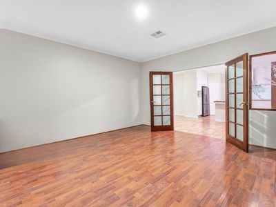 71 Serpentine Way, Stake Hill