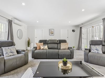 673 West Coast Road, Oratia