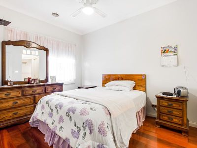 1 / 131 Merton Street, Altona Meadows