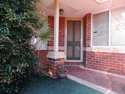 1 / 106 Royal Street, Tuart Hill