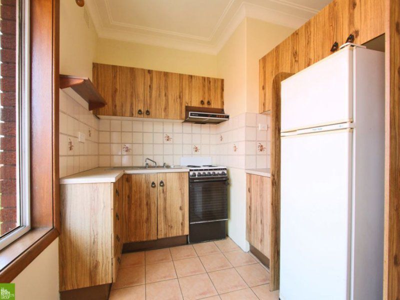 11 / 13 George Street, Wollongong