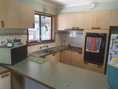 82 Hume Cl, Howlong