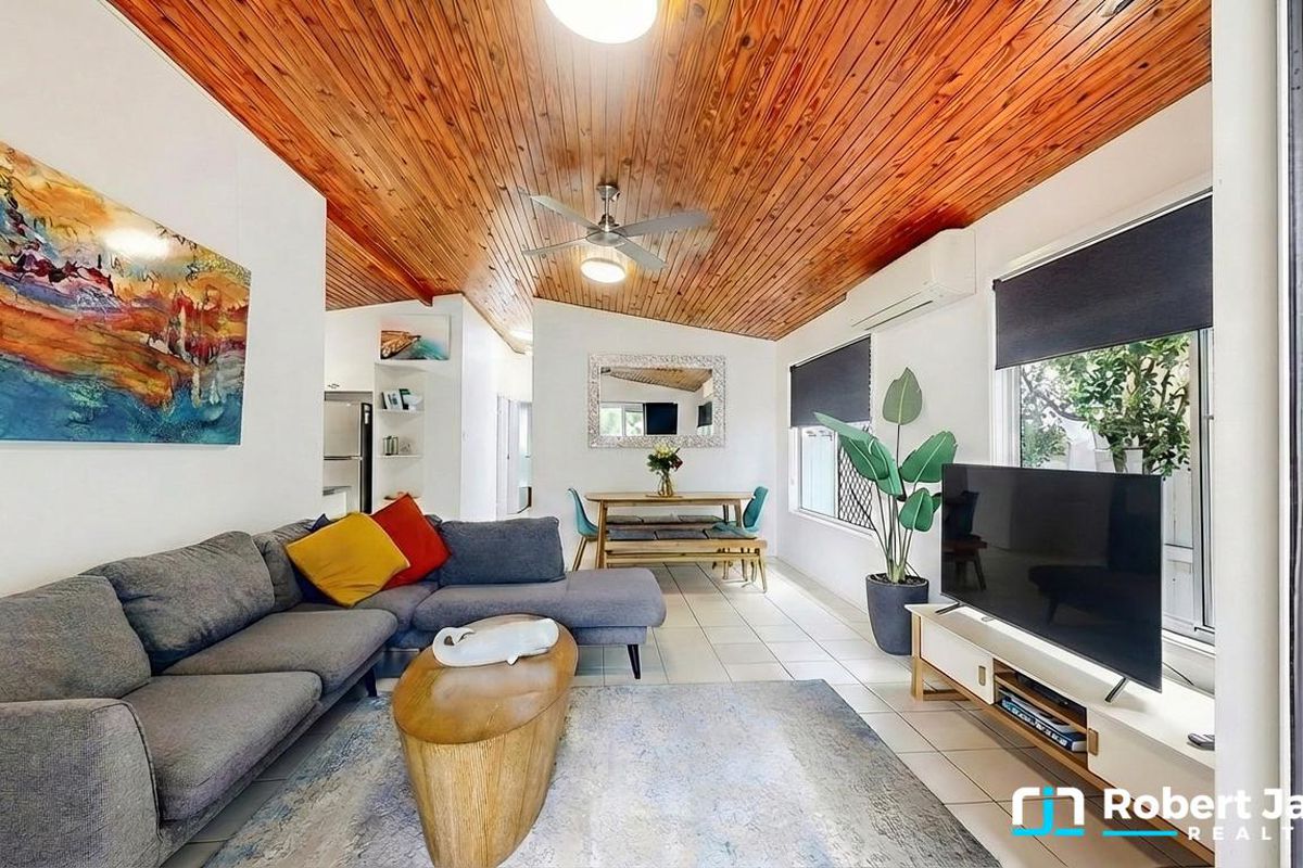 148 Moorindil Street, Tewantin